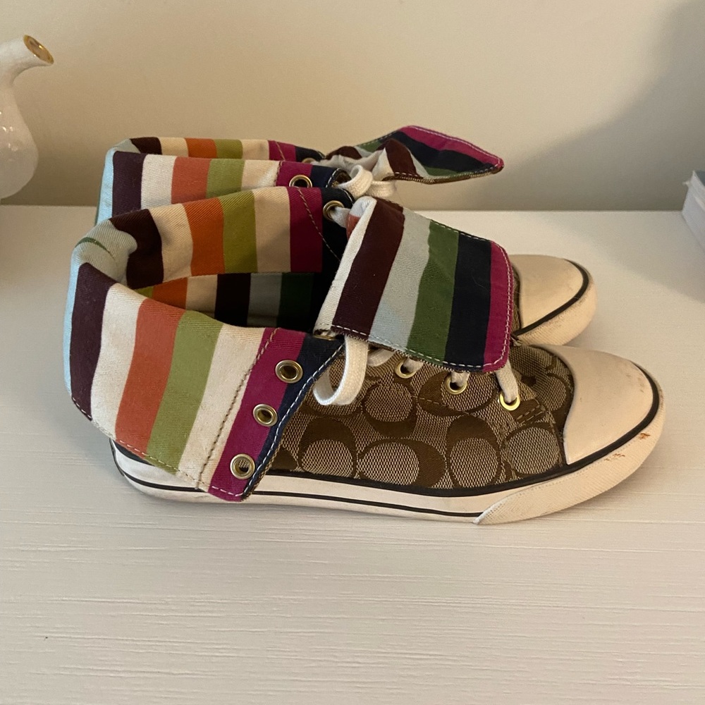 Coach Bonney Hightop Brown Signature Sneakers: 6